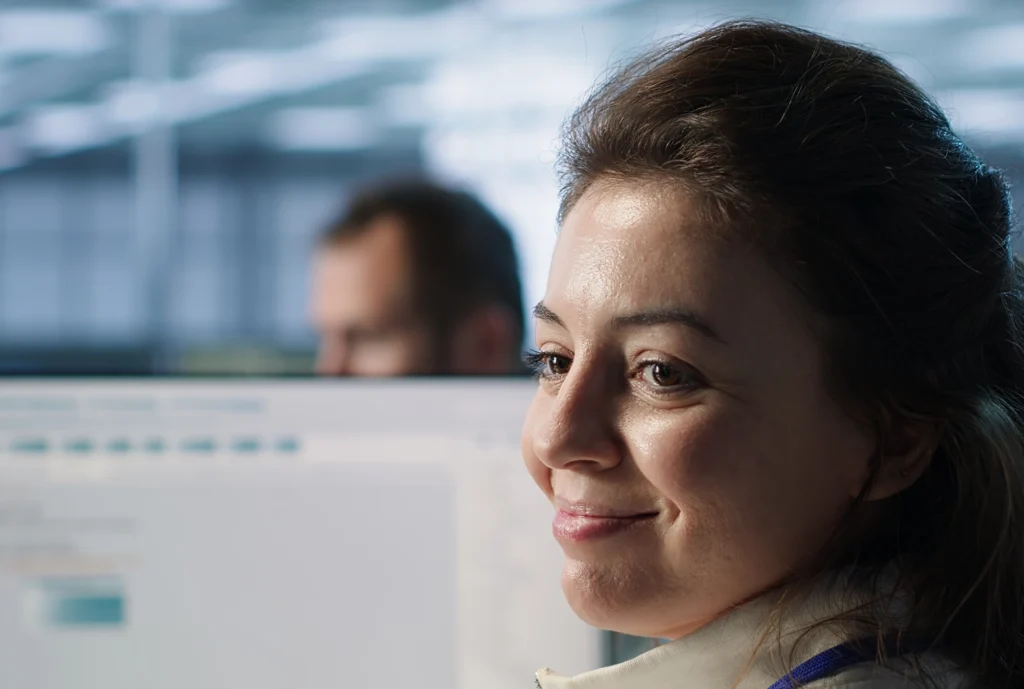 bg-filtration-Sachbearbeiterin